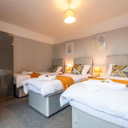 Best Price! Perfect Gunwharf Accommodation - 5 Single Beds Or Kingsize Free Parking Portsmouth Zewnętrze zdjęcie