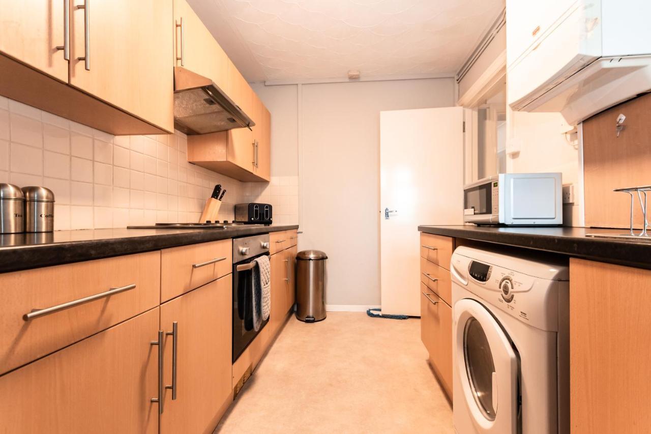 Best Price! Perfect Gunwharf Accommodation - 5 Single Beds Or Kingsize Free Parking Portsmouth Zewnętrze zdjęcie