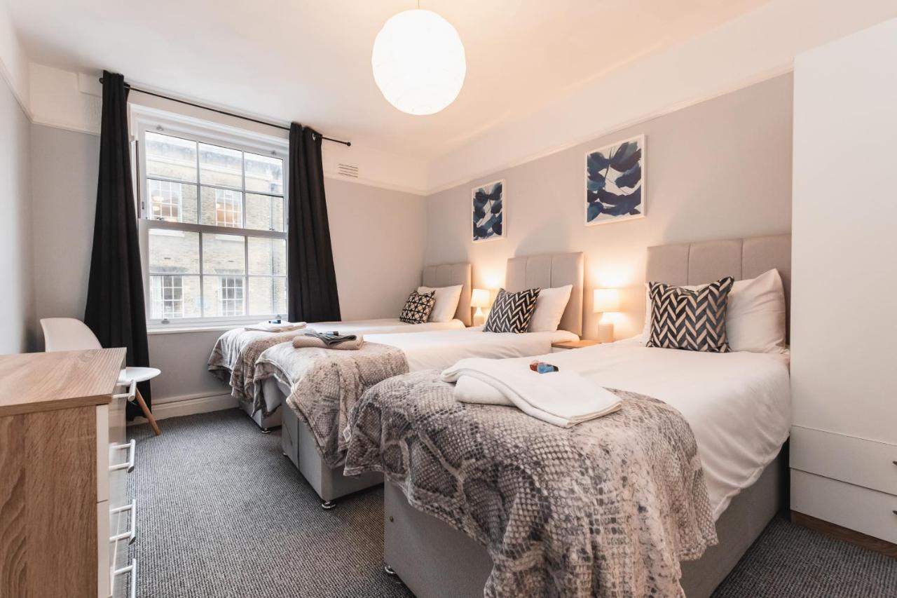 Best Price! Perfect Gunwharf Accommodation - 5 Single Beds Or Kingsize Free Parking Portsmouth Zewnętrze zdjęcie